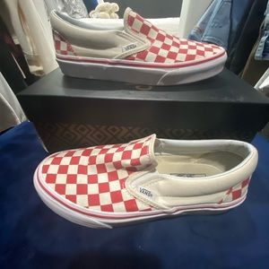Red checkered canvas shoes